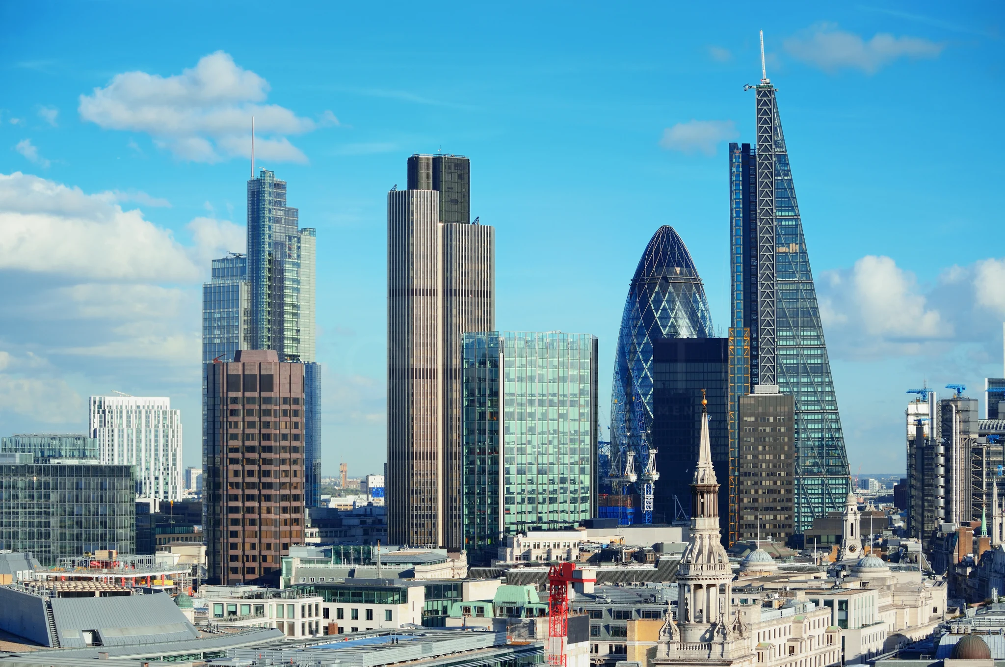 Yabancı Olarak UK Mortgage 2026: Depozito, Kriterler, Kredi Verenler