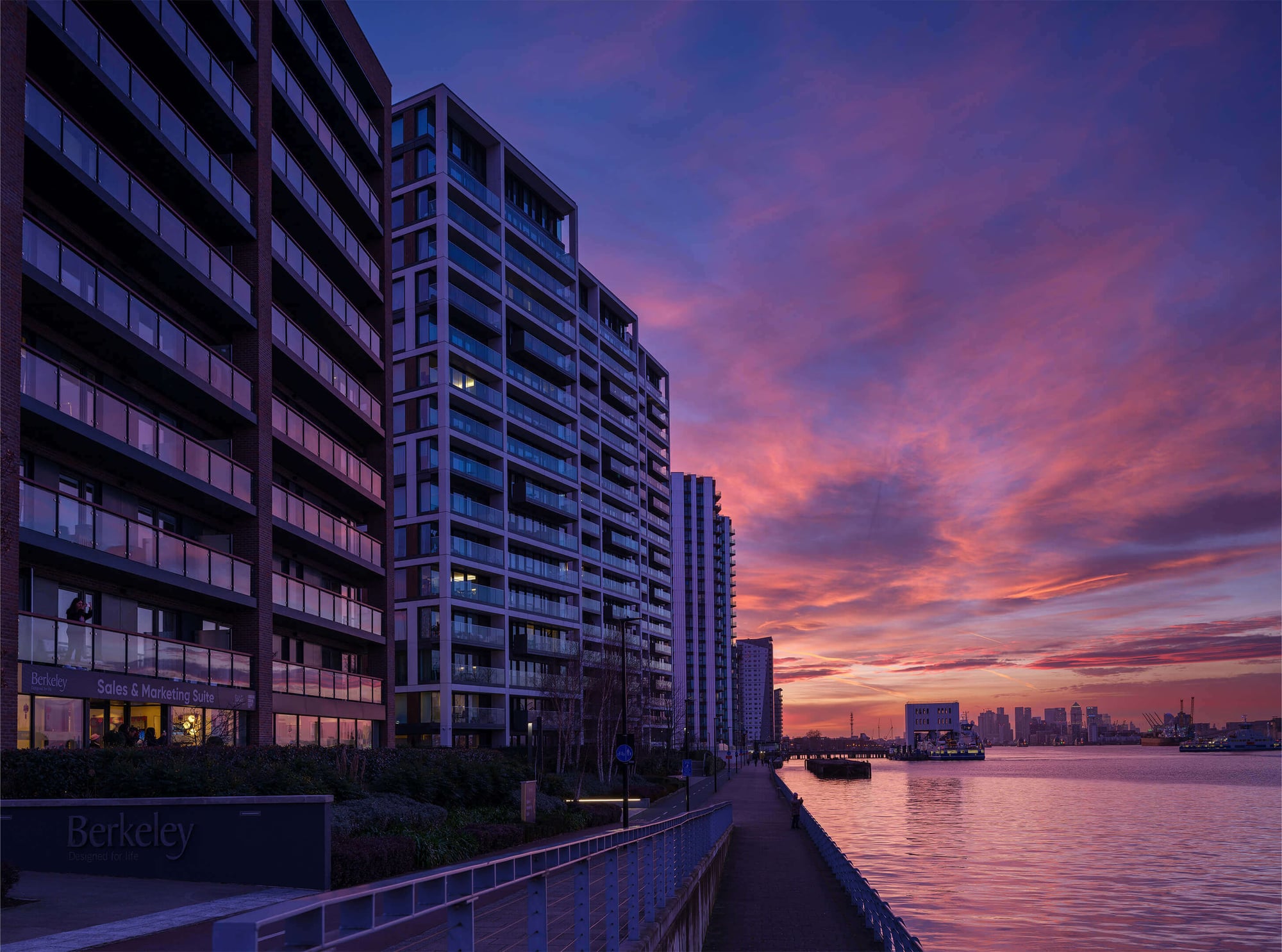 Royal Arsenal Riverside, 12/12