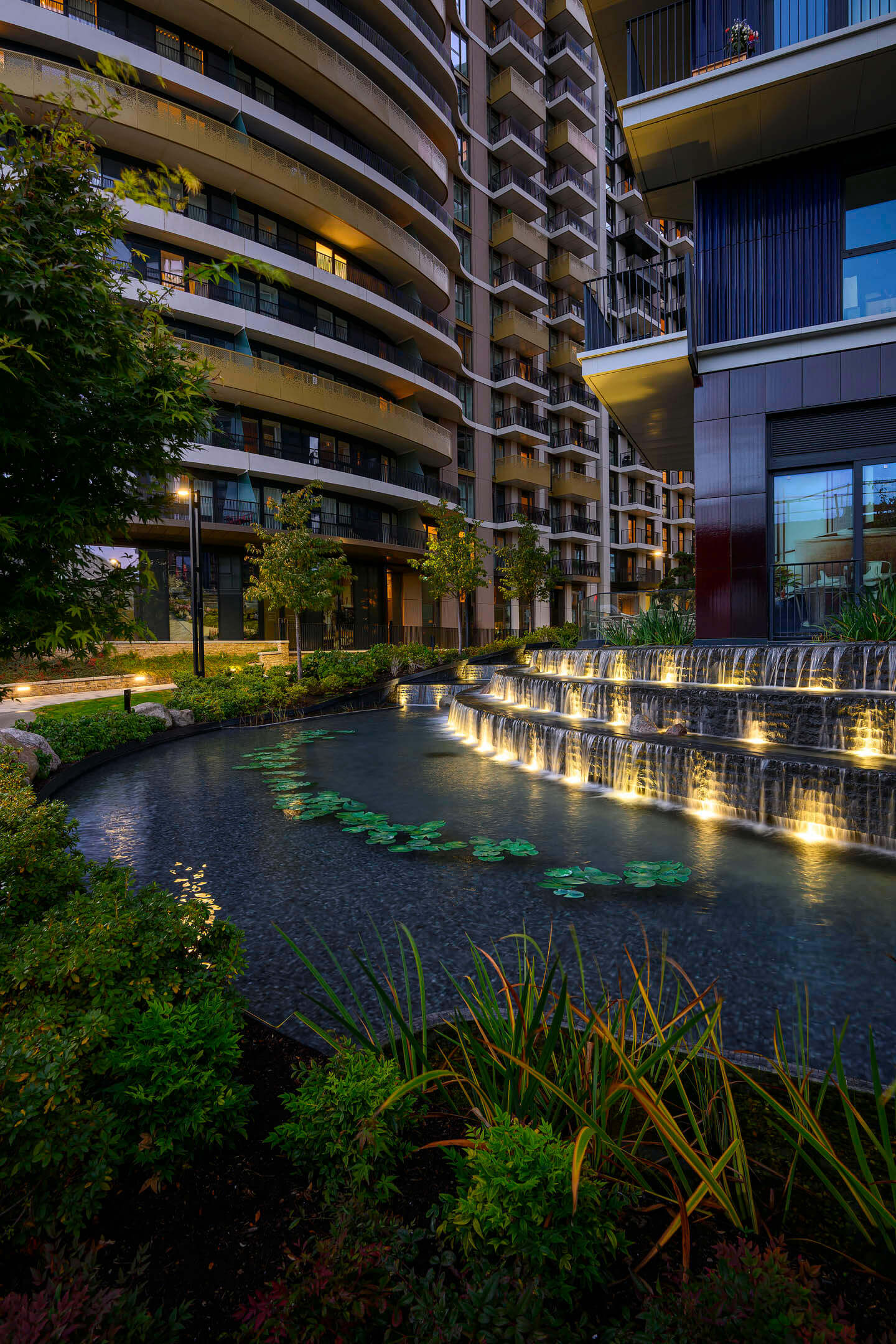 White City Living, 11/17