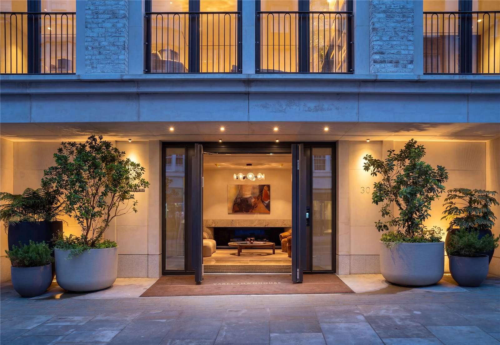 Vabel Townhouse, 2/21