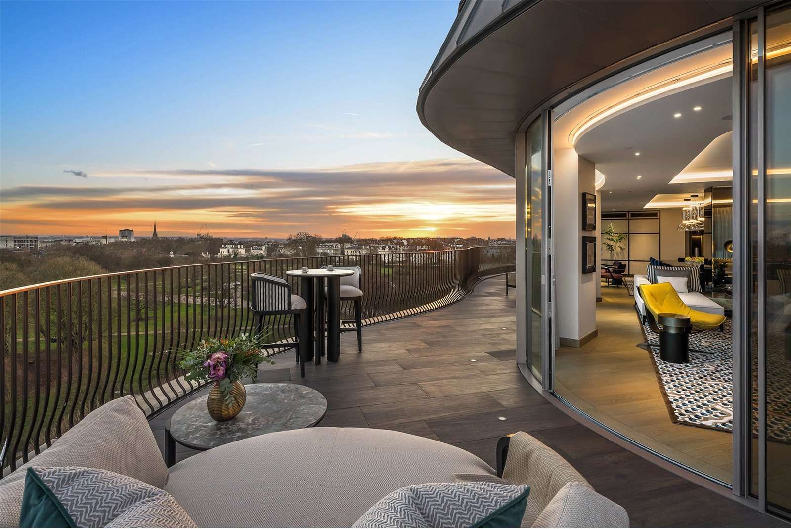 Park Modern, 4/21