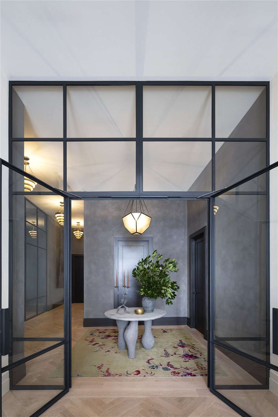The Whiteley, 37/39